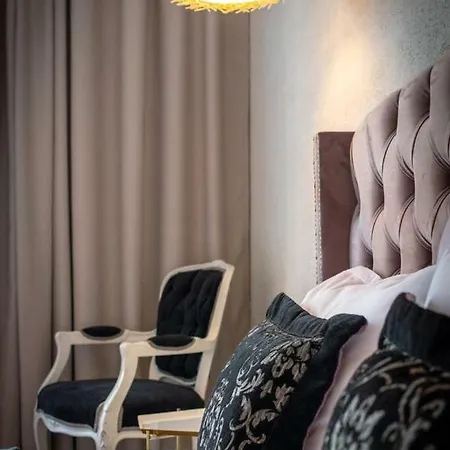 Elia (adults Only) Vama Veche