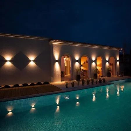 Elia (adults Only) * Vama Veche